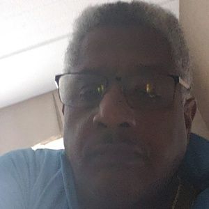 Meet your Posher, Floyda